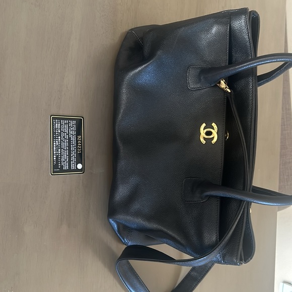 I don’t use a bag this large it is great for work - Picture 2 of 2